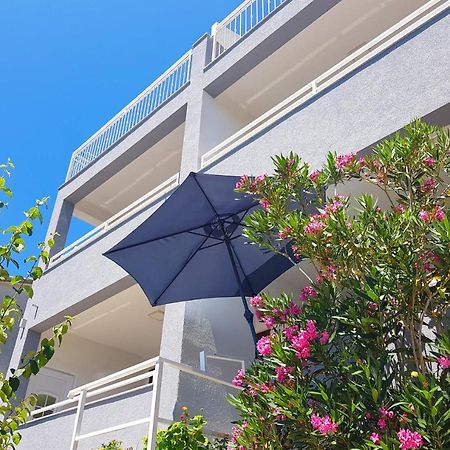 Villa Skalinada With Sea View Brela Kültér fotó