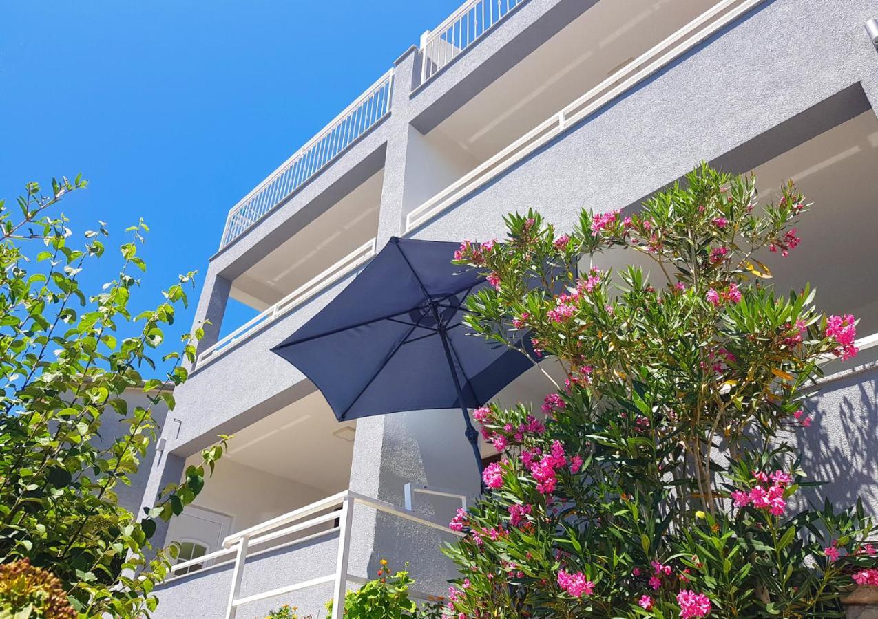 Villa Skalinada With Sea View Brela Kültér fotó